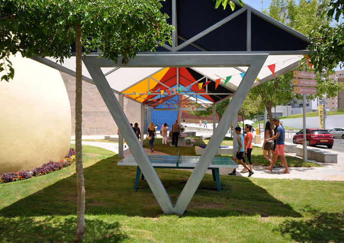 08 Serpantina Cross View V side